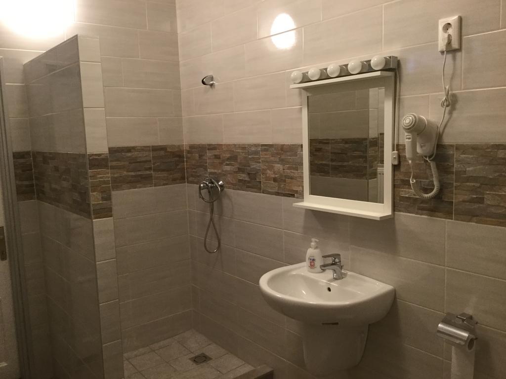 Avas Apartman Miskolc Exterior photo